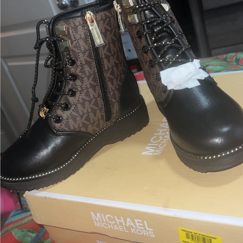 Micheal Kors Kids Boots
